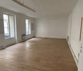Espace indépendant 100 m² 20 postes Coworking Rue Saint-Sauveur Paris 75002 - photo 2
